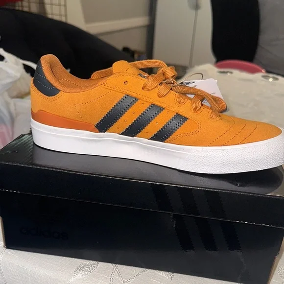 Adidas Orange and Black Skateboarding Shoes - Picture 8 of 8